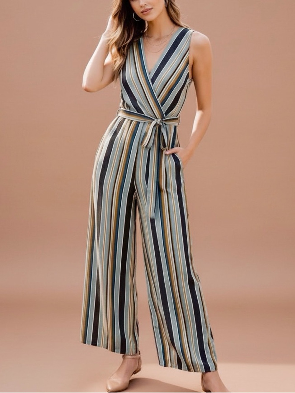 Retro 70s inspired V-neck striped palazzo jumpsuit with side slits